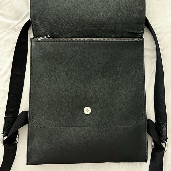 Matt & Nat Black Backpack / Briefcase / Laptop Bag - Picture 2 of 4